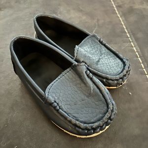 Size 6 navy loafers